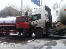 國(guó)道驚魂 312國(guó)道資峪段罐車(chē)與水車(chē)相撞事故警示