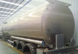 鋁合金掛車與專用運輸車圖覽 油罐車、化工液體罐車及集裝箱運輸車